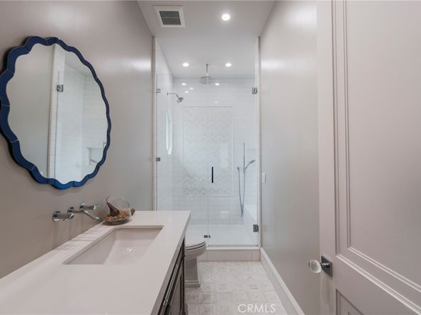 106 Ocean Vista, Newport Beach CA 92660