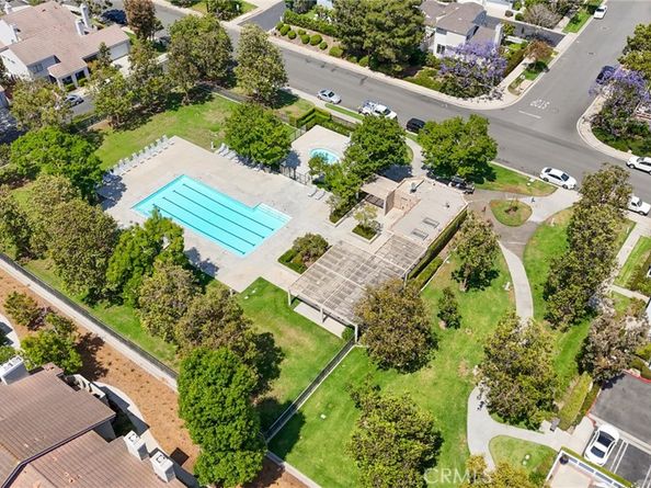 226 Greenmoor 95, Irvine CA 92614