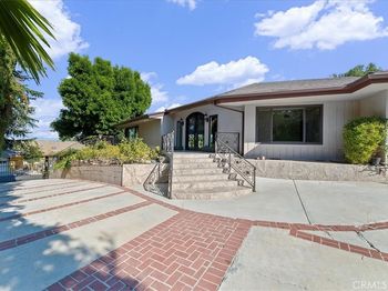 4121 Regal Oak Drive
