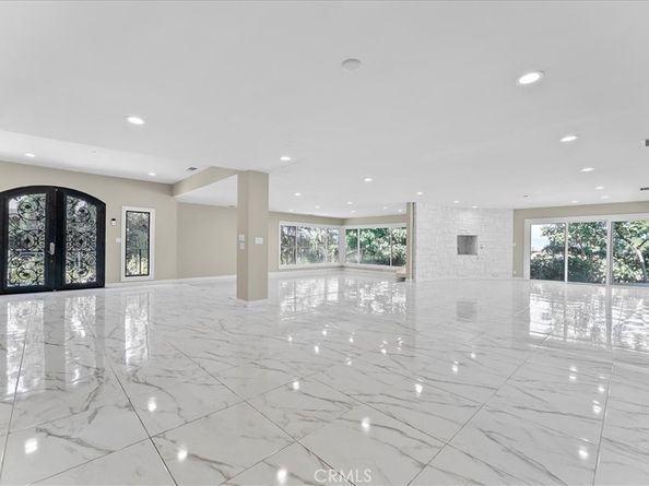4121 Regal Oak Drive, Encino CA 91436