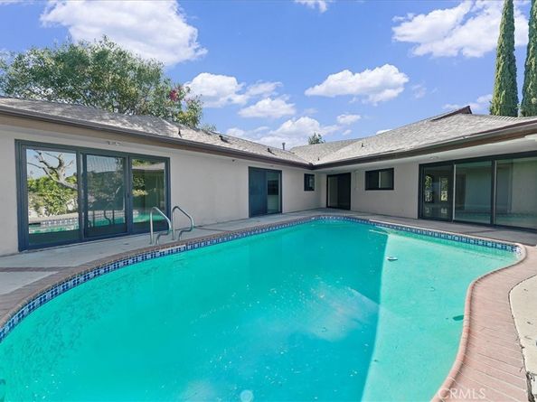 4121 Regal Oak Drive, Encino CA 91436