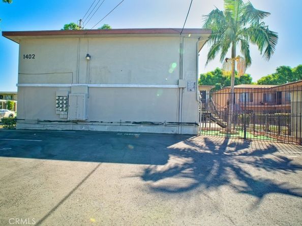 1402 S Minnie Street S, Santa Ana CA 92707