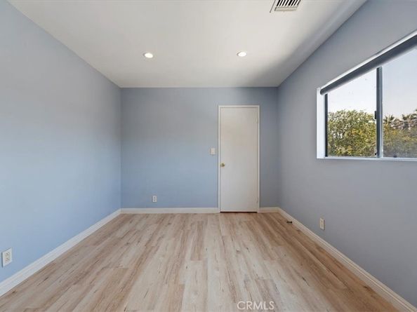 340 E Washington Boulevard 3, Pasadena CA 91104