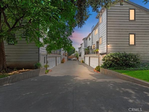 340 E Washington Boulevard 3, Pasadena CA 91104