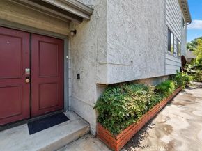 340 E Washington Boulevard 3, Pasadena CA 91104