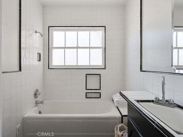 4485 Myrtle Avenue, Long Beach CA 90807