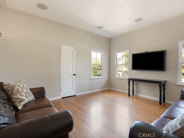 4485 Myrtle Avenue, Long Beach CA 90807