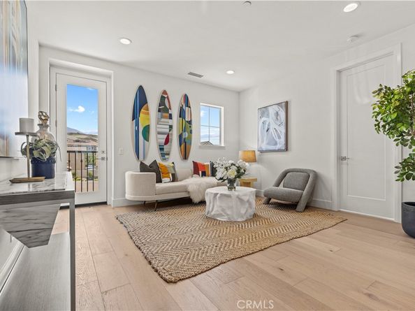 1186 Viejo Hills Dr, Lake Forest CA 92610