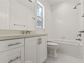 1186 Viejo Hills Dr, Lake Forest CA 92610