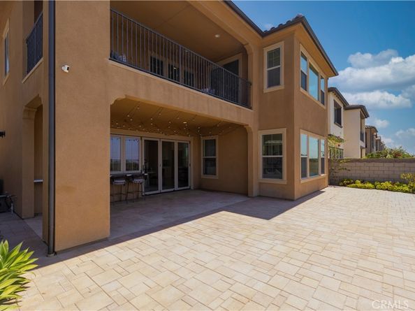 1186 Viejo Hills Dr, Lake Forest CA 92610