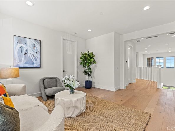 1186 Viejo Hills Dr, Lake Forest CA 92610