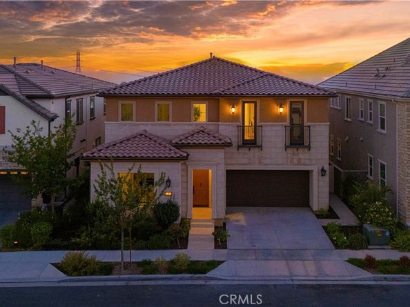 1186 Viejo Hills Dr, Lake Forest CA 92610