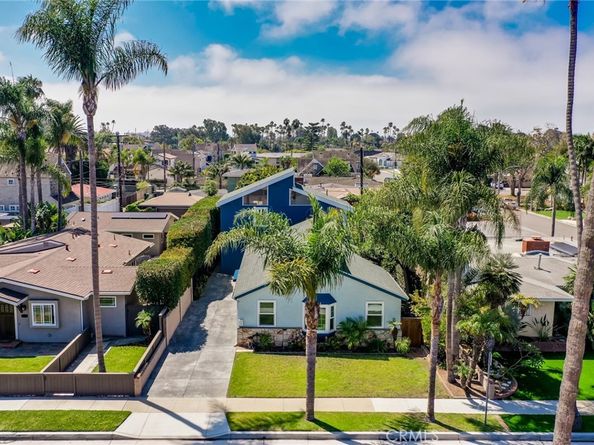 118 Adams Avenue, Huntington Beach CA 92648
