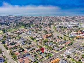 118 Adams Avenue, Huntington Beach CA 92648