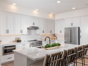 414 Main Street 420, Huntington Beach CA 92648