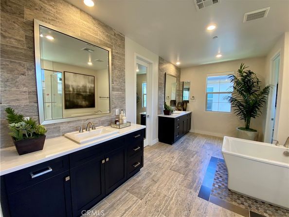 94 Swift, Irvine CA 92618