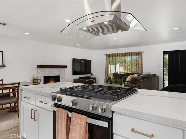 3109 Barbados Place, Costa Mesa CA 92626