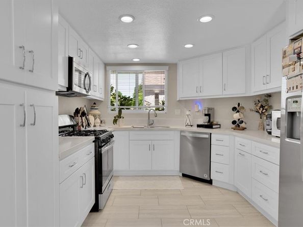 12 Sparrow Hill Lane, Laguna Hills CA 92653