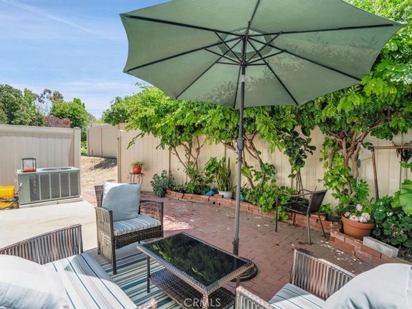 12 Sparrow Hill Lane, Laguna Hills CA 92653