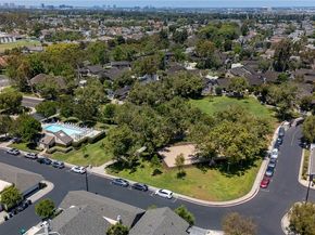 8 Stonewood, Irvine CA 92604