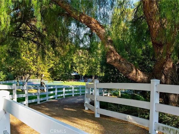 6 Cherokee Street, Trabuco Canyon CA 92679