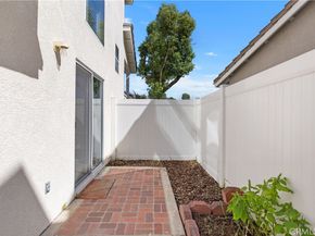 6 Cherokee Street, Trabuco Canyon CA 92679