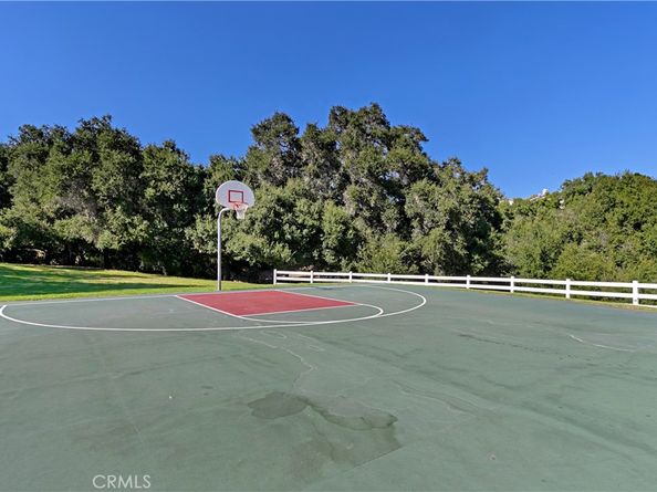 6 Cherokee Street, Trabuco Canyon CA 92679