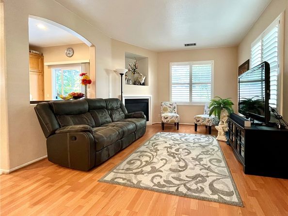 52 Danbury Lane, Irvine CA 92618