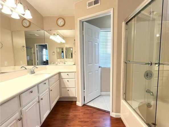 52 Danbury Lane, Irvine CA 92618