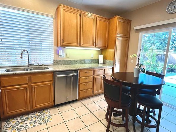 52 Danbury Lane, Irvine CA 92618