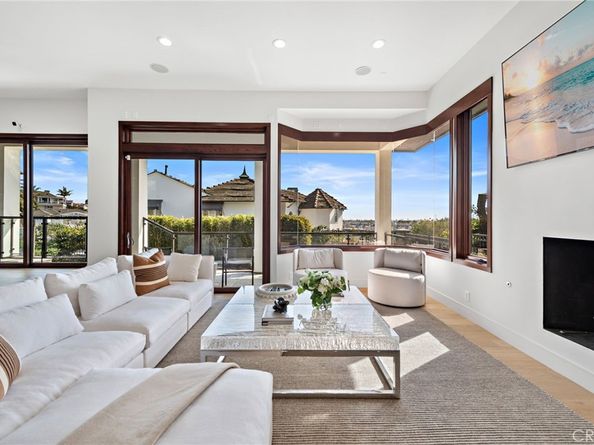 2907 Cliff Drive, Newport Beach CA 92663