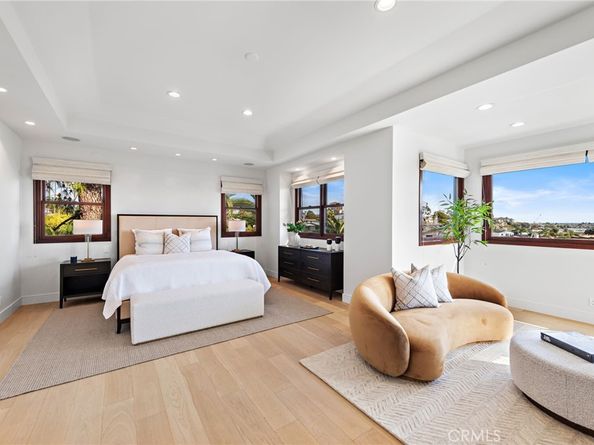 2907 Cliff Drive, Newport Beach CA 92663