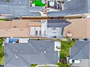 208 Indianapolis Avenue, Huntington Beach CA 92648