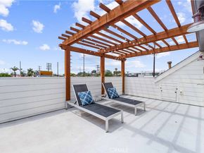 208 Indianapolis Avenue, Huntington Beach CA 92648