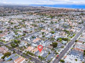208 Indianapolis Avenue, Huntington Beach CA 92648