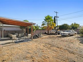 7057 Babcock Avenue, North Hollywood CA 91605