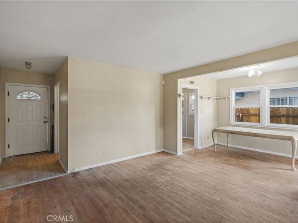 7057 Babcock Avenue, North Hollywood CA 91605