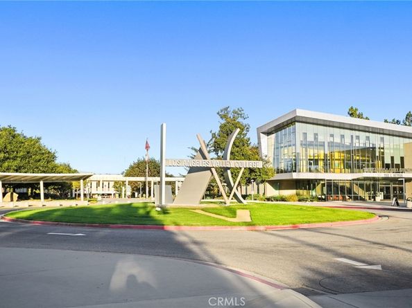 7057 Babcock Avenue, North Hollywood CA 91605