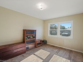 7057 Babcock Avenue, North Hollywood CA 91605