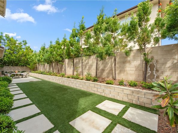 71 Einstein Way, Irvine CA 92618