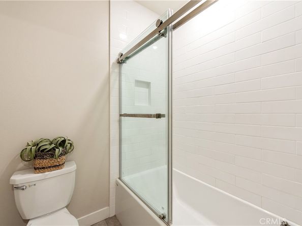 71 Einstein Way, Irvine CA 92618