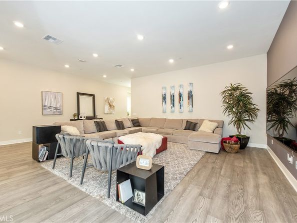 71 Einstein Way, Irvine CA 92618
