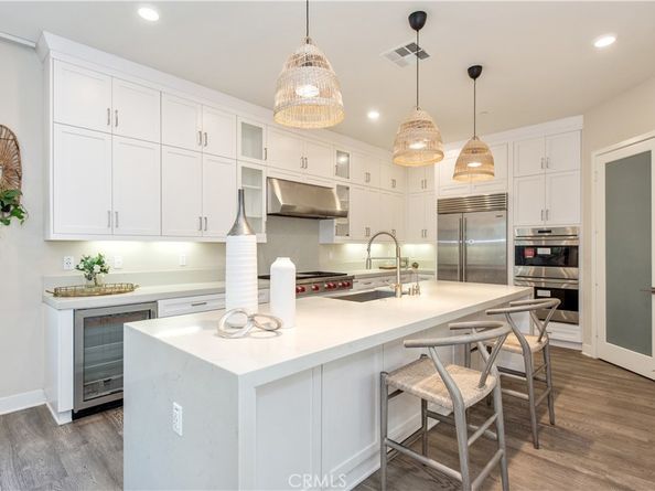 71 Einstein Way, Irvine CA 92618