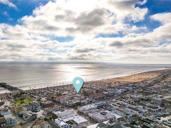 700 E Oceanfront, Newport Beach CA 92661