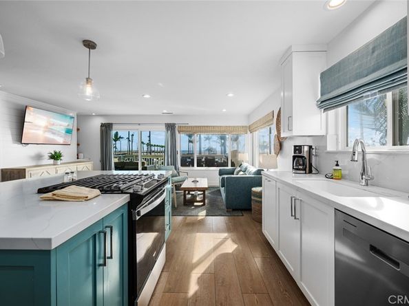 700 E Oceanfront, Newport Beach CA 92661