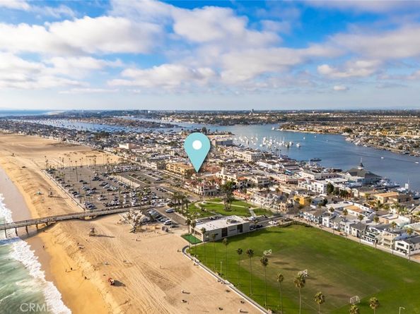 700 E Oceanfront, Newport Beach CA 92661