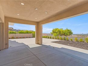 1062 Summit Oak Dr, Lake Forest CA 92679