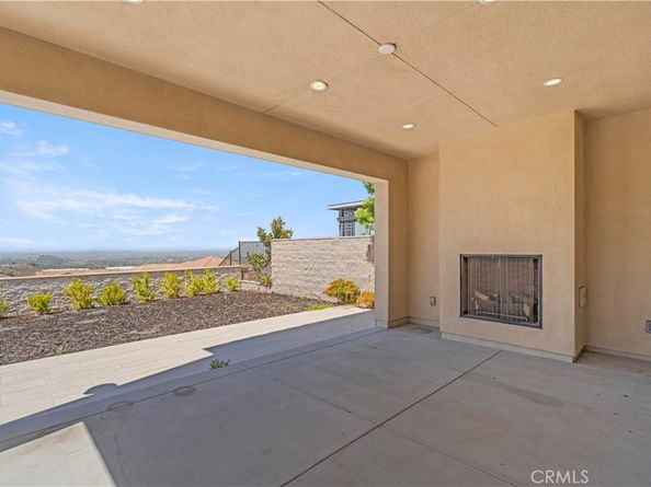 1062 Summit Oak Dr, Lake Forest CA 92679