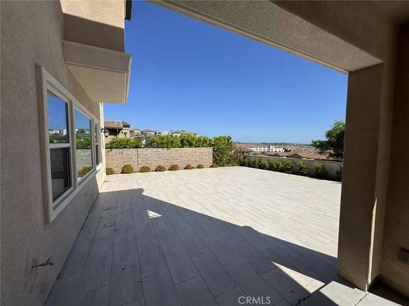 1062 Summit Oak Dr, Lake Forest CA 92679