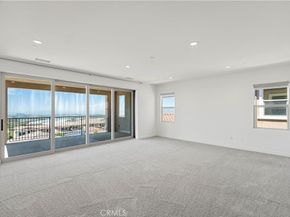 1062 Summit Oak Dr, Lake Forest CA 92679